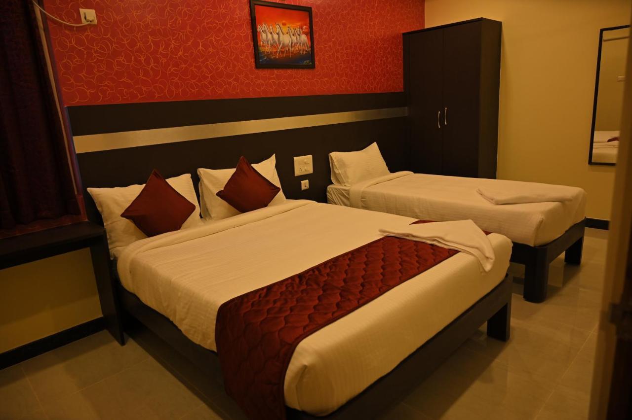 Hotel Treebo Sripadha Residency Alipiri Road Tirupati Esterno foto