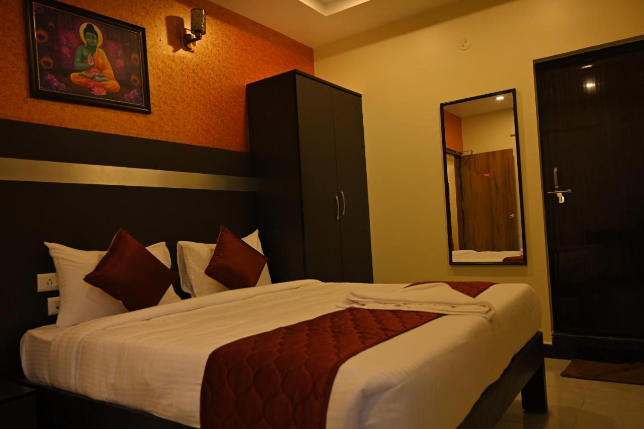 Hotel Treebo Sripadha Residency Alipiri Road Tirupati Esterno foto