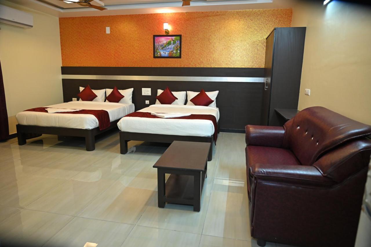 Hotel Treebo Sripadha Residency Alipiri Road Tirupati Esterno foto