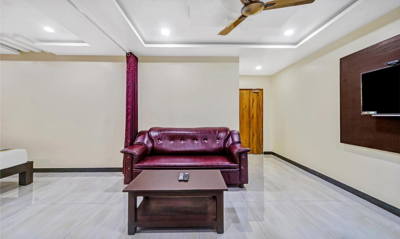 Hotel Treebo Sripadha Residency Alipiri Road Tirupati Esterno foto