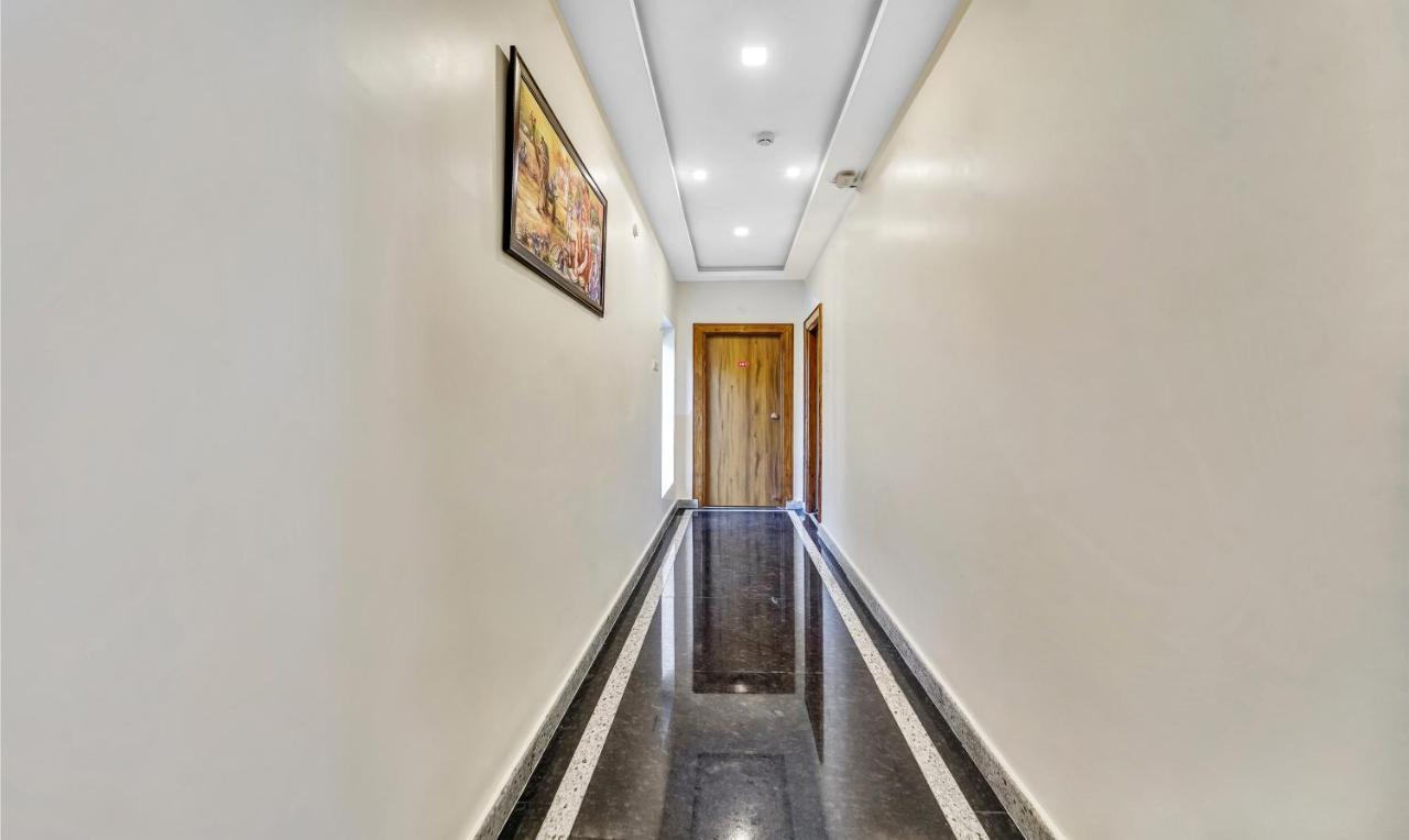 Hotel Treebo Sripadha Residency Alipiri Road Tirupati Esterno foto